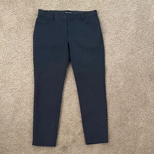 DKNY Black Straight Leg Pants size Lg